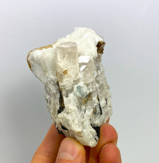 Topaz, Albite, Muscovite, Schörl, Haramosh Mt., Skardu Pakistan
