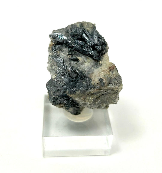 Stibnit (antimonit), Giant Yellowknife Mine, Northwest Territories, Canada