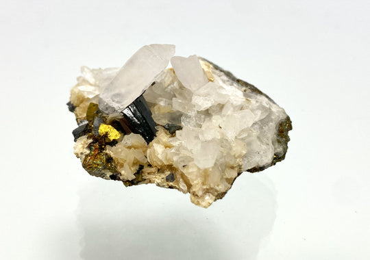 Wolframit auf Bergkristall, Calcopyrit, Siderit, Herja, Maramures, Rumänien