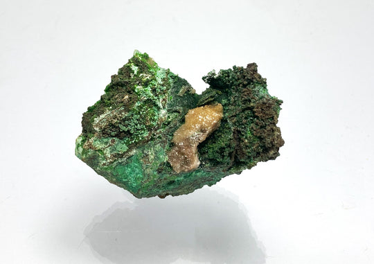 Konicalcit, Cuproadamin, Laurion, Griechenland