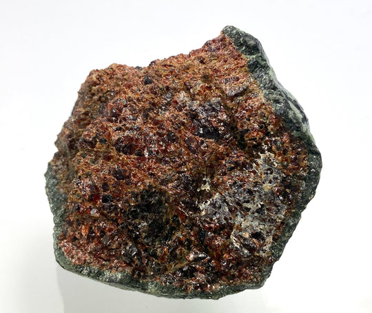 Almandin (Granat), Pusygraben bei Lölling, Kärnten, Österreich