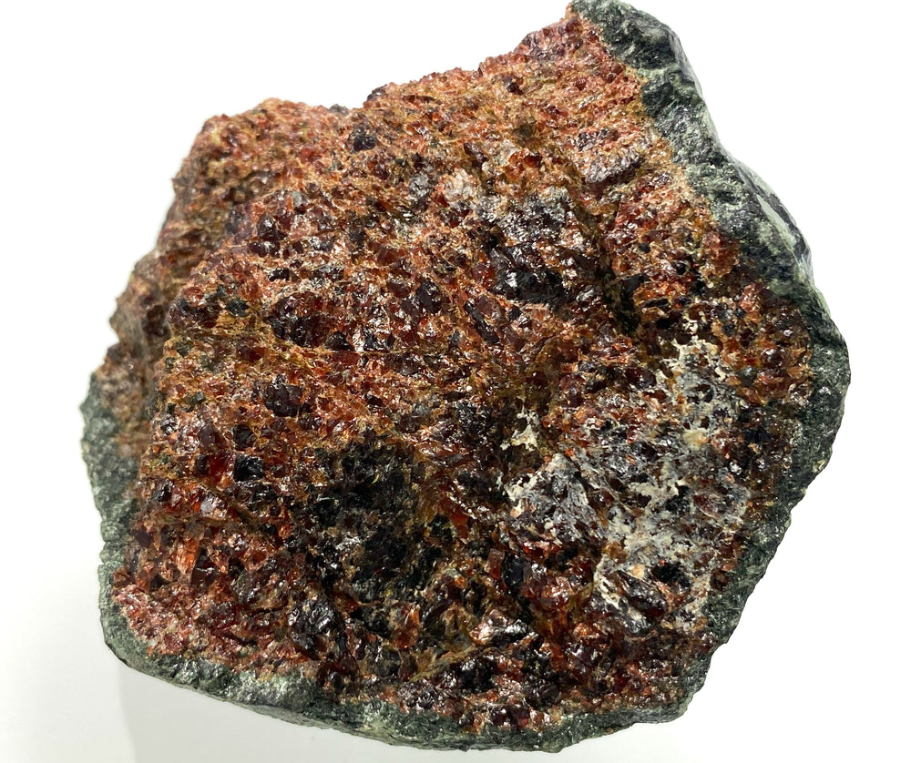 Almandin (Granat), Pusygraben bei Lölling, Kärnten, Österreich