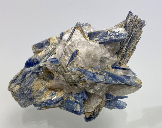 Cyanit (Disthen), Barra Do Salinas, Minas Gerais, Brasilien