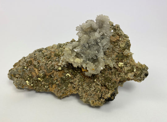 Amethyst auf Pyrit, Rumänien