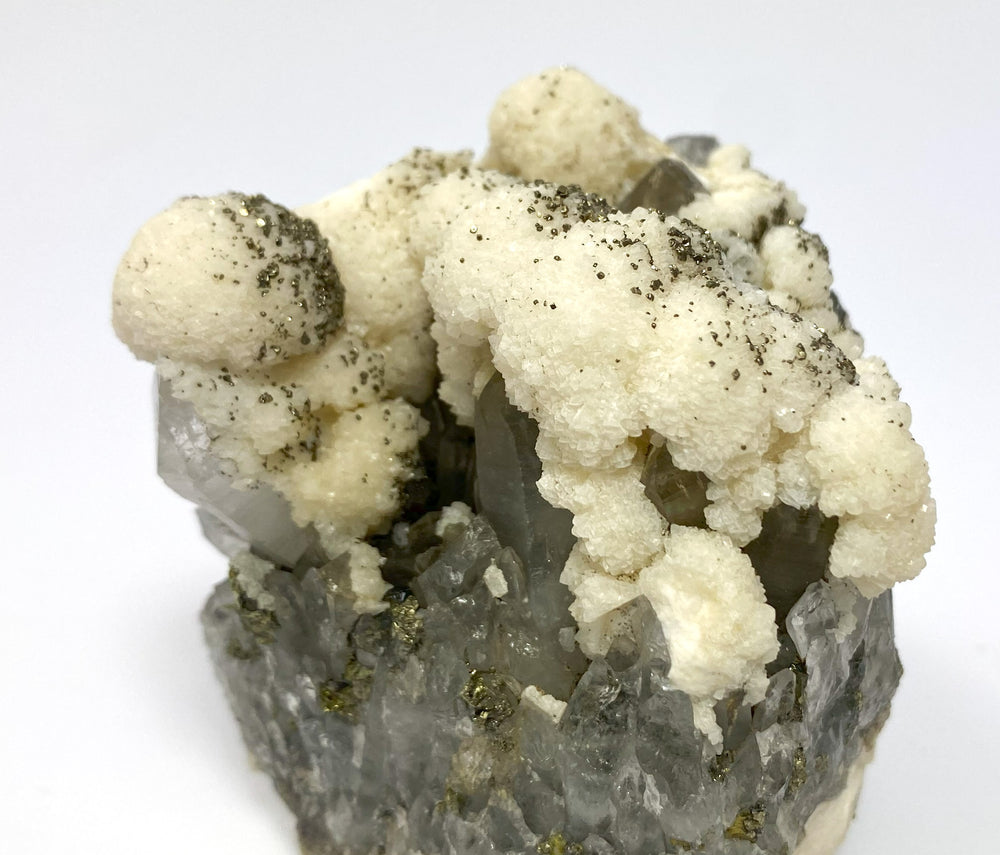 Calcit, Pyrit, Calcopyrit, Bergkristall, Cavnic, Maramures, Rumänien