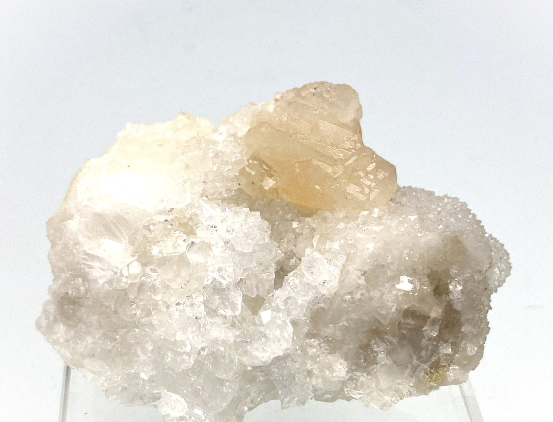 Strontianite on dolomite, Oberdorf a. d. Laming, Styria, Austria