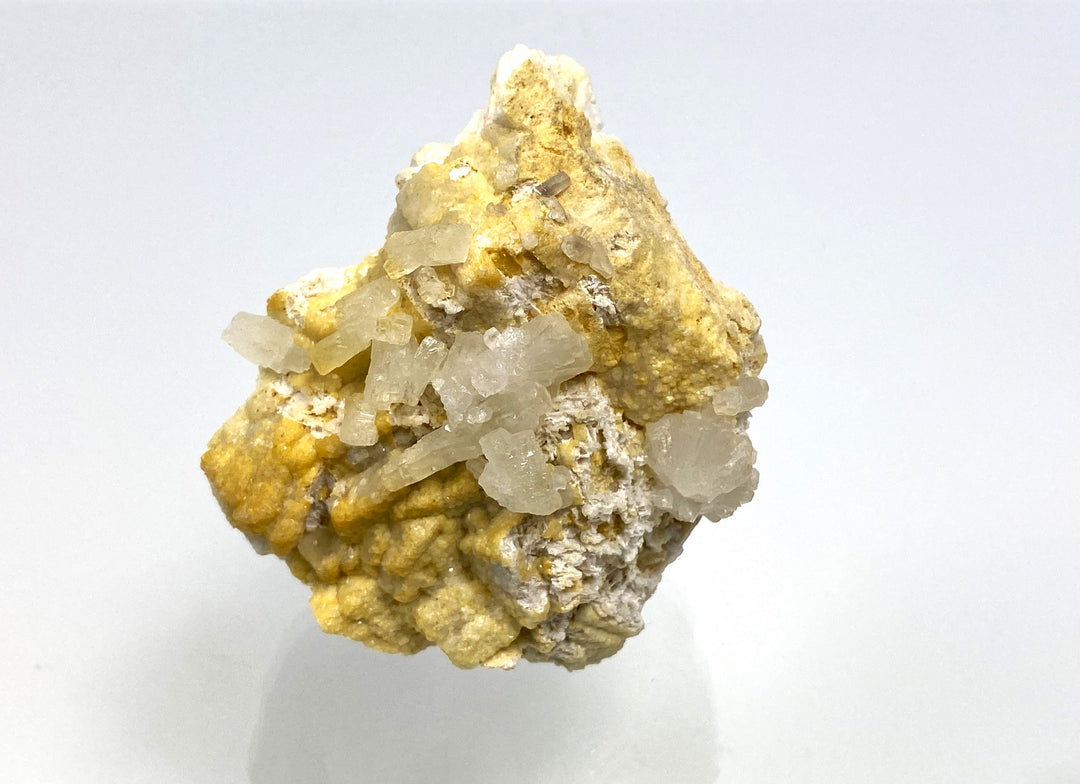 Strontianite on dolomite, Oberdorf a. d. Laming, Styria, Austria