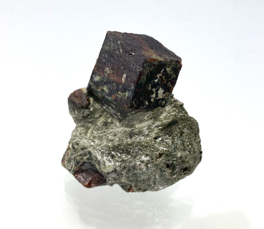 Almandine (garnet), Hornkees, Zillertal Alps, Tyrol, Austria