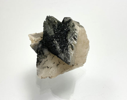 Adular, chlorite, hematite, Kötschachtal, Salzburg, Austria