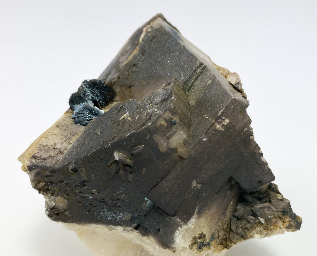 Adular, chlorite, hematite, Kötschachtal, Salzburg, Austria