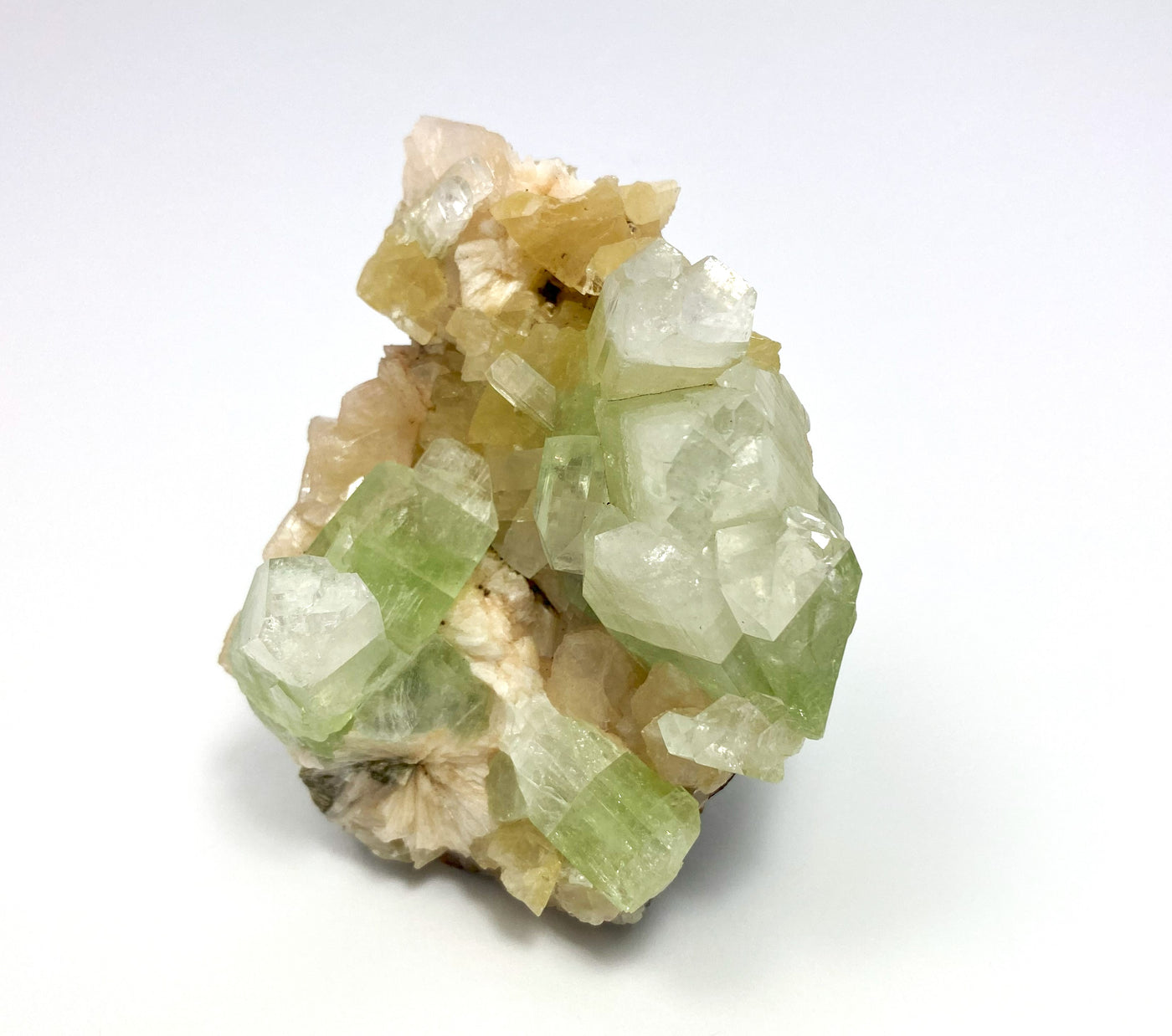 Fluorapophyllit, Calcit, Stilbit, Rahuri, Maharashtra, Indien