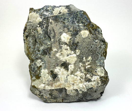 Artinite, hydromagnesite, Kraubath, Styria, Austria