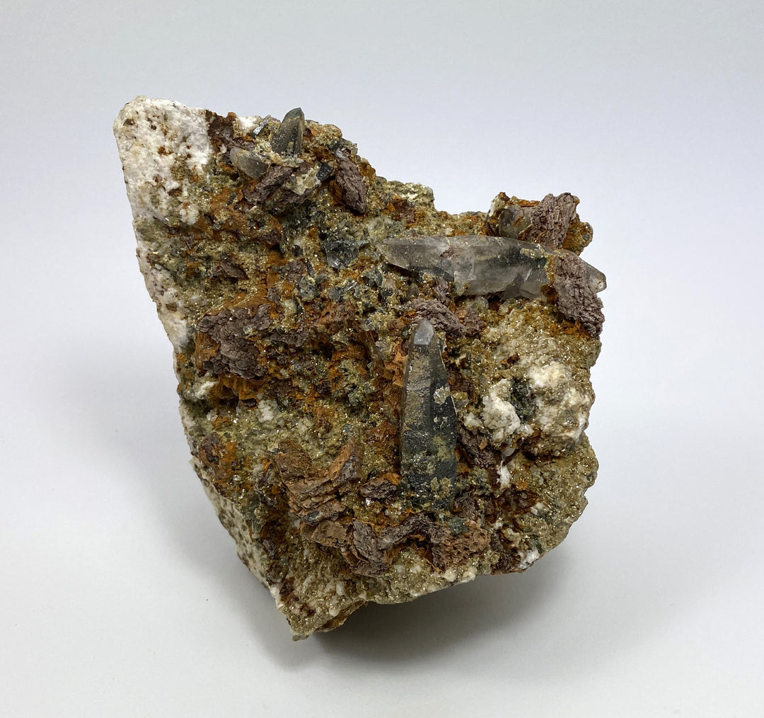 Rock crystal, actinolite, siderite, muscovite, Saurüssel, Zillertal Alps, Tyrol, Austria