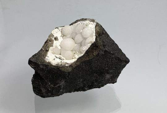 Natrolite, Uzsabanya, Hungary