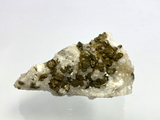 Pyrit auf Calcit, Hüttenberg, Ktn., Österreich