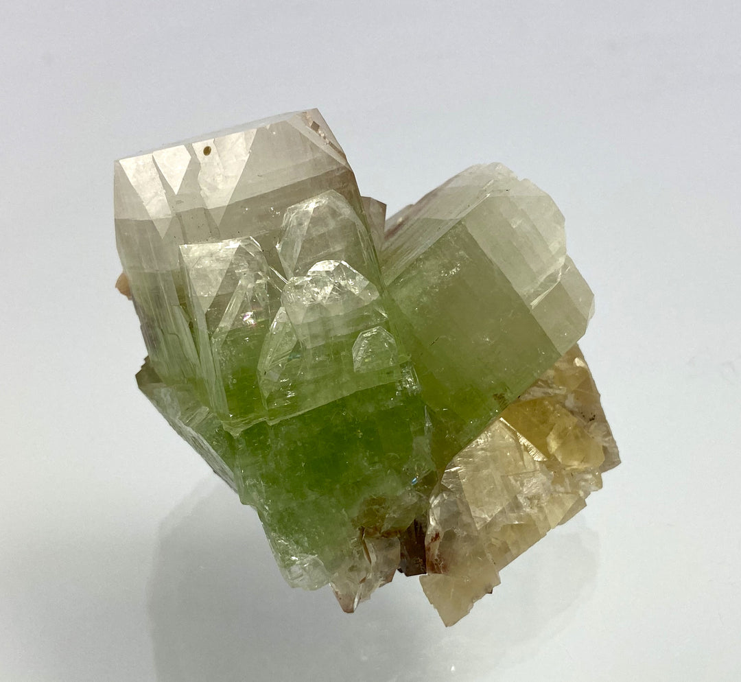 Fluorapophyllit, Calcit, Rahuri, Indien